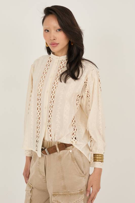 CAMISA BORDADA MAO CON PULSERA